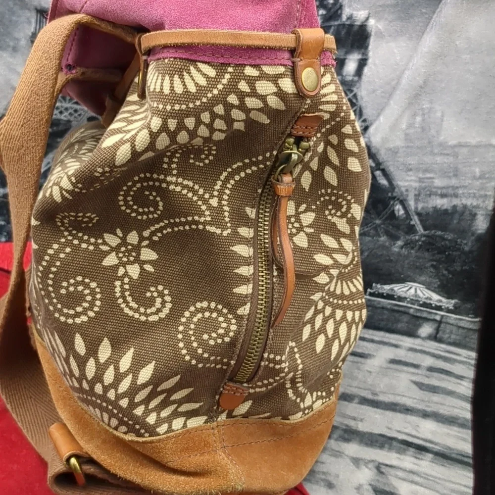 Lucky brand drawstring backpack
